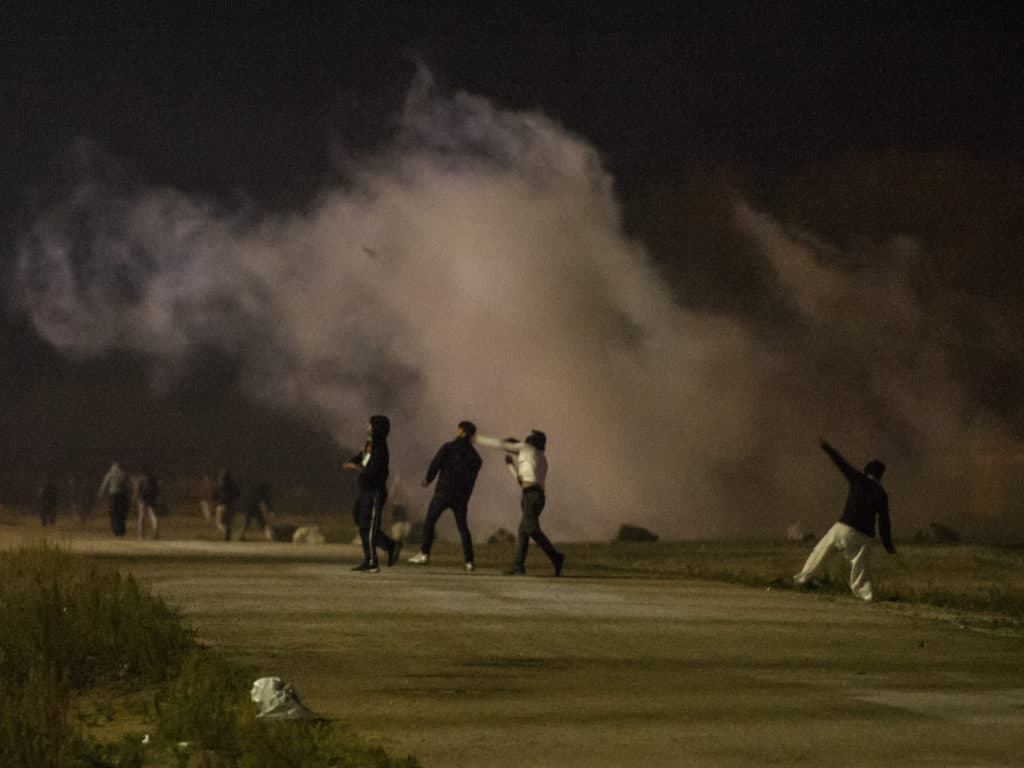 Calais Migrants Riot Ahead of 'Jungle' Closure