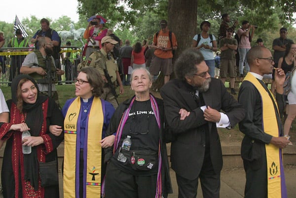 Violence breaks out at Charlottesville free speech rally