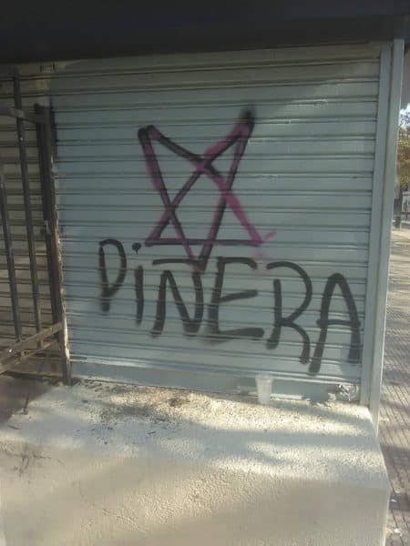 Pro-Piñera Graffiti