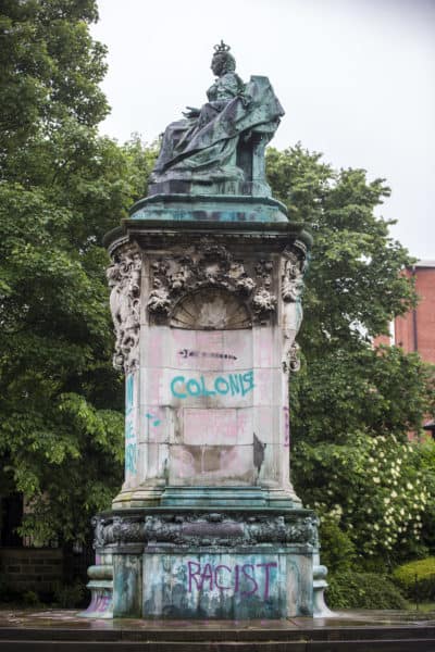 Queen Victoria Statue Leeds