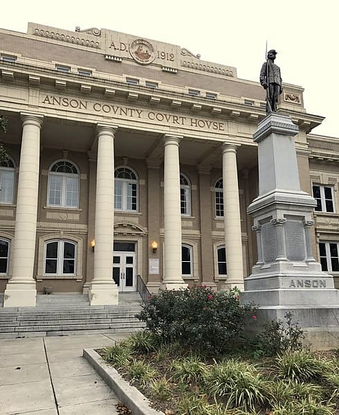 Anson County Courthouse Confederate monument