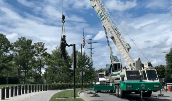 Jerry Richardson Statue Removal
