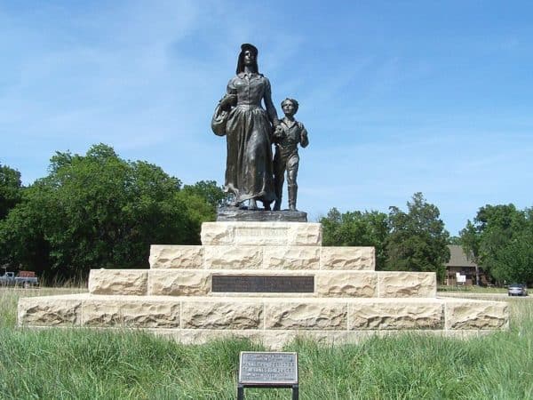 The Pioneer Woman statue and base