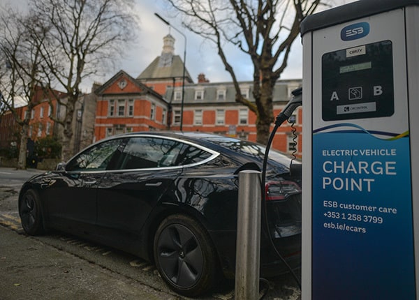 Dublin, Ireland: Tesla car connected to an electric vehicle charging point. (Credit Image: © Artur Widak/NurPhoto via ZUMA Press)