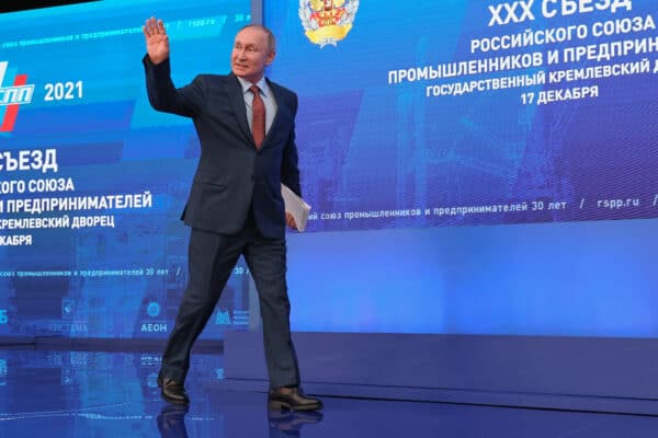 俄罗斯总统弗拉基米尔·普京在俄罗斯莫斯科结束了在俄罗斯工业家和企业家联盟第 30 届代表大会上的讲话。 （图片来源：© Alexander Shcherbak / TASS via ZUMA Press）