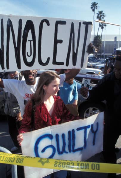 Jan 28, 1997: Demonstrations in front of the courthouse building in Santa Monica, California, during OJ Simpson’s Civil Trial. (Credit Image: © Jonathan Alcorn via ZUMA Wire)