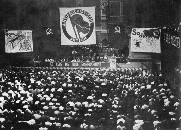 Scene from the 1932 Antifaschistische Aktion conference. Wikimedia Commons, public domain.