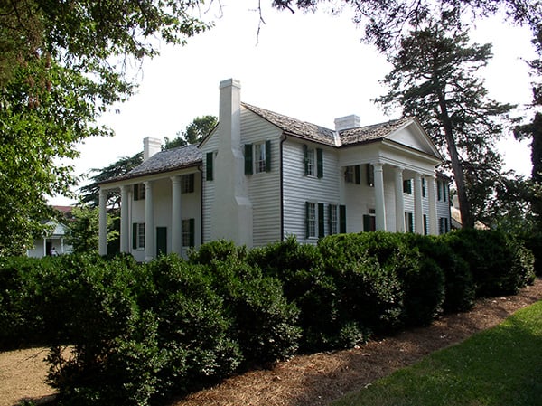 Fort Hill, home of John C. Calhoun and later Thomas Green Clemson. Photo credit: blahedo, CC BY-SA 2.5, via Wikimedia Commons