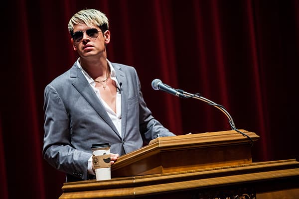 Milo Yiannopoulos gives a speech at Trinity University in San Antonio, TX, on April 10, 2016. (Credit Image: © Michael Mullenix/ZUMA Wire)
