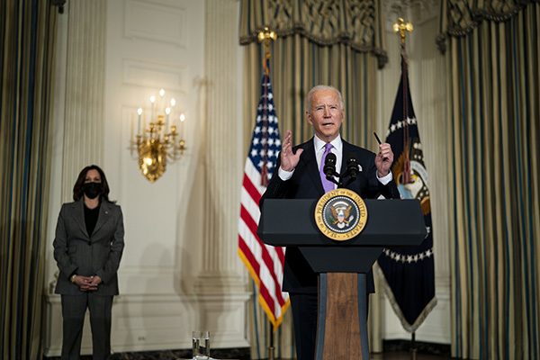[Joe Biden makes remarks outlining his racial equity agenda and signs executive actions with US Vice President Kamala Harris at this side in the State Dining Room of the White House, Jan. 26, 2021. (Credit Image: © Doug Mills/CNP via ZUMA Wire)