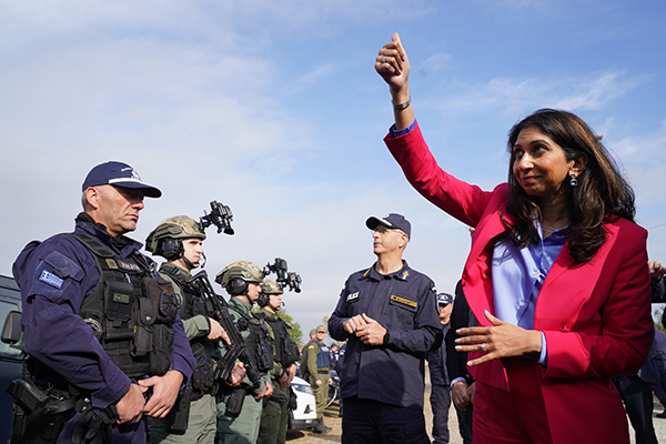 November 3, 2023: Suella Braverman with Greek border guards during a visit to the Greek border with Turkey to view surveillance facilities and learn how Greek security forces are monitoring the land border. The Home secretary was on a visit to the region to discuss migration and security. (Credit Image: © Stefan Rousseau/PA Wire via ZUMA Press)