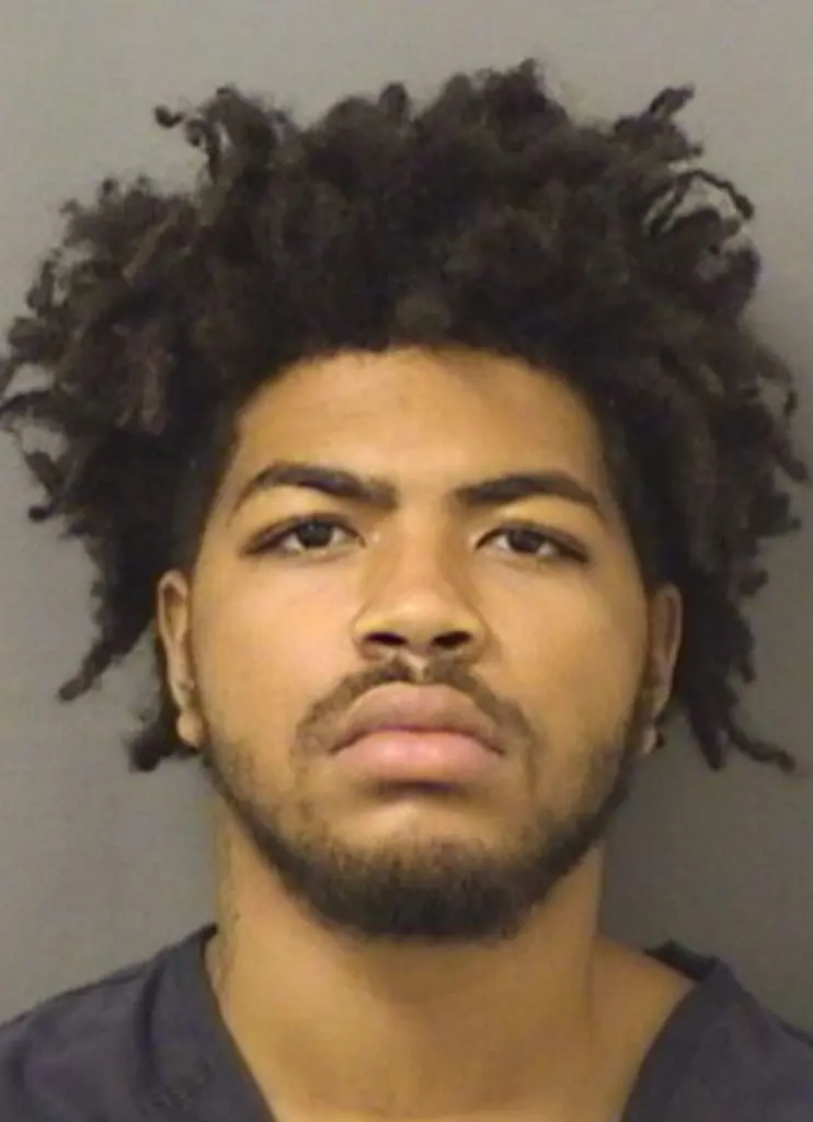 Florida Taco Bell Worker Fires Gun at Three Female Customers After One Tried to Fill Water Cup With Soda: Cops